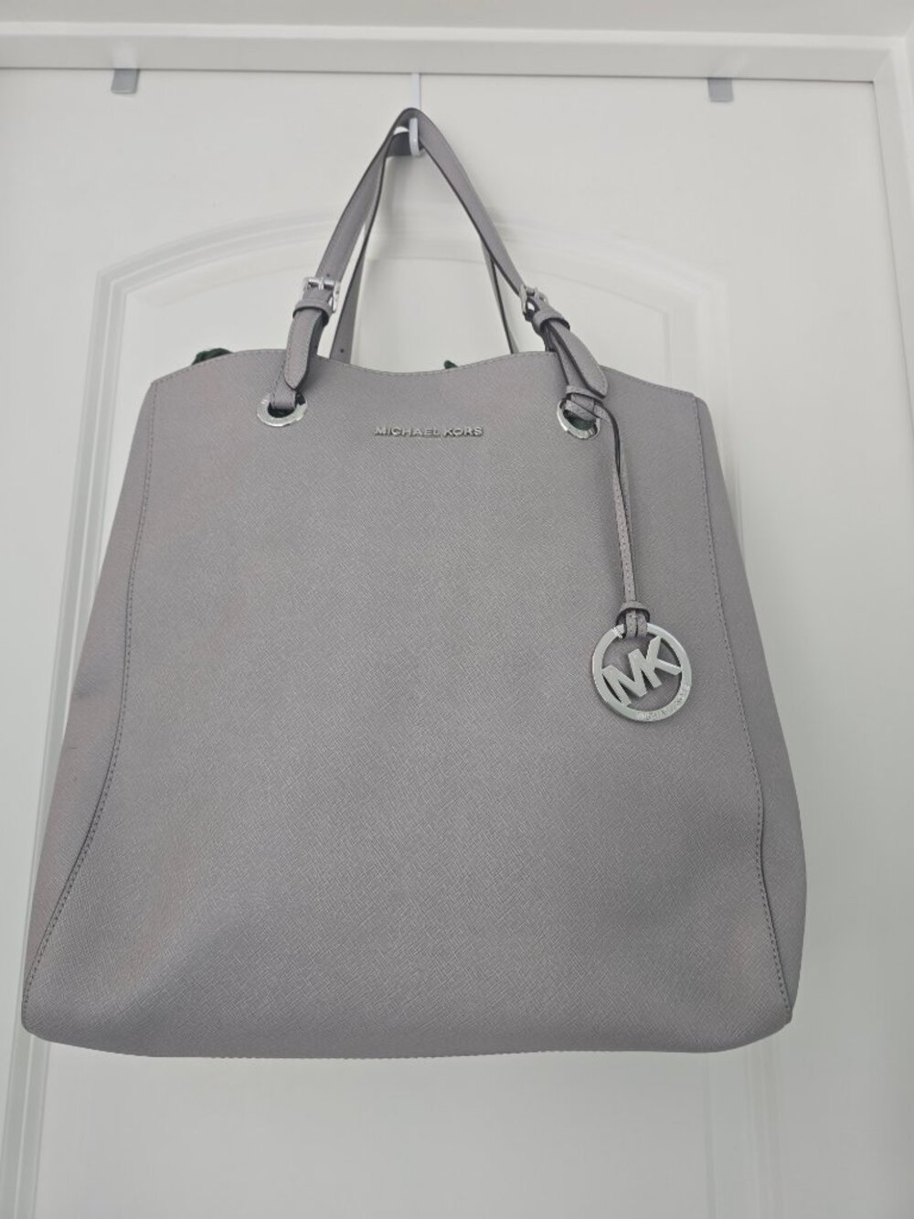 Michael Kors Grey Jet Set Leather Tote Like New